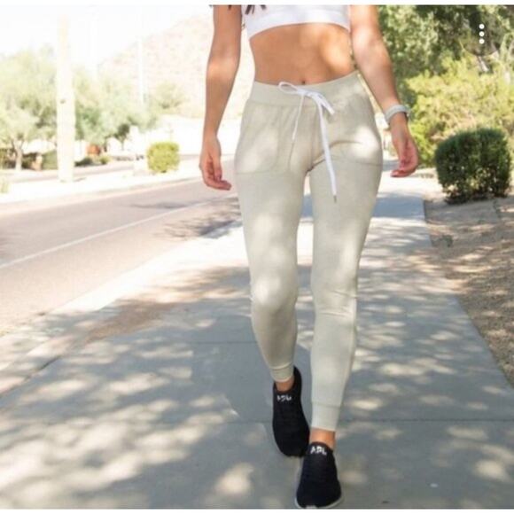 Zyia Active Unwind Joggers in Oatmeal XS - Picture 1 of 5